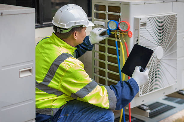 Professional Hvac technician working in Avon, OH